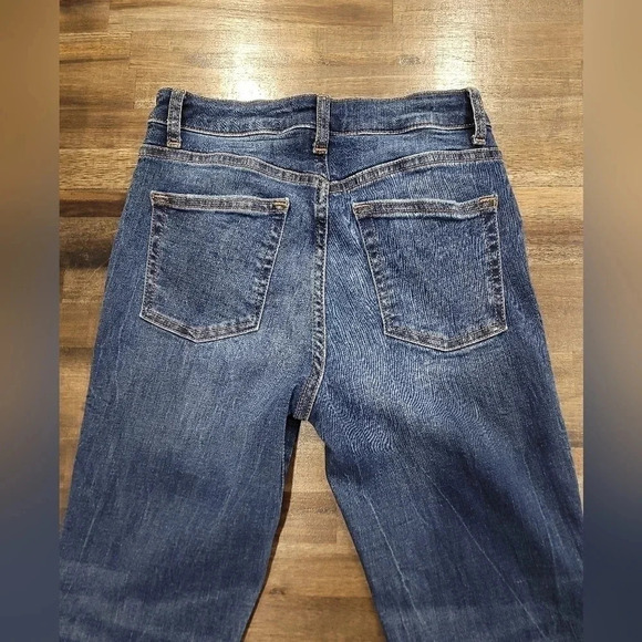 DL1961 Chrissy Trimtone Skinny Ankle Jeans in Incognito - Picture 13 of 14